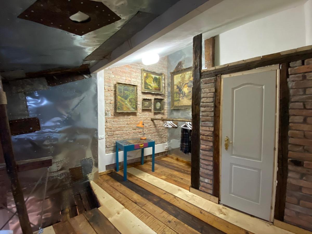 Apartamente A La Cluj Esterno foto